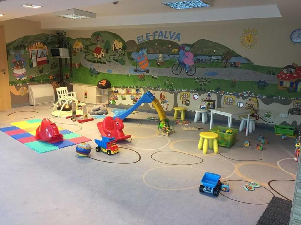 Апартаменты Azur Apartman Веленце Экстерьер фото